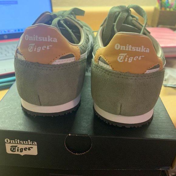 tiger brand shoes price